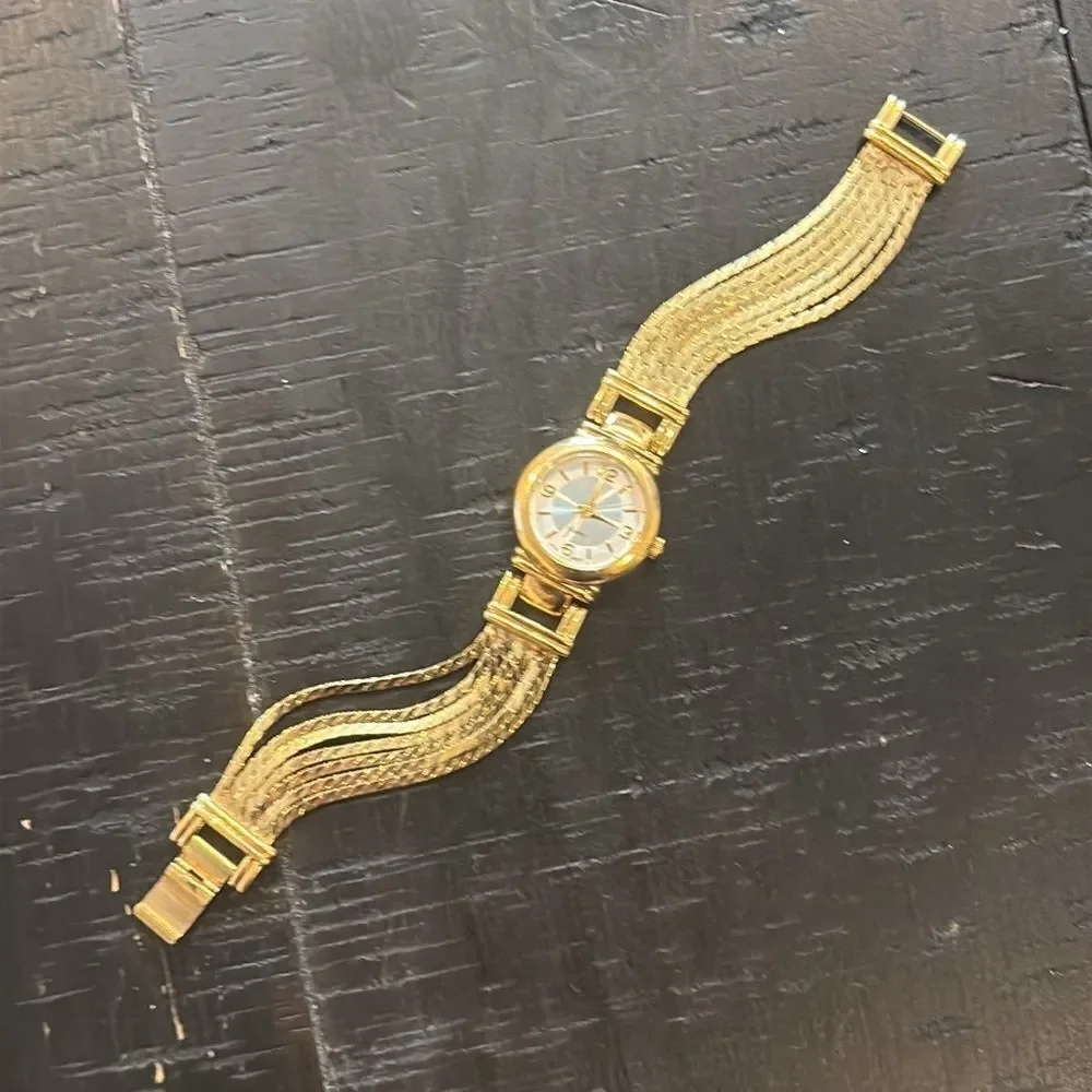 Vintage AVON GOLDTONE QUARTZ WATCH Multichain Old Money Look Trendy​